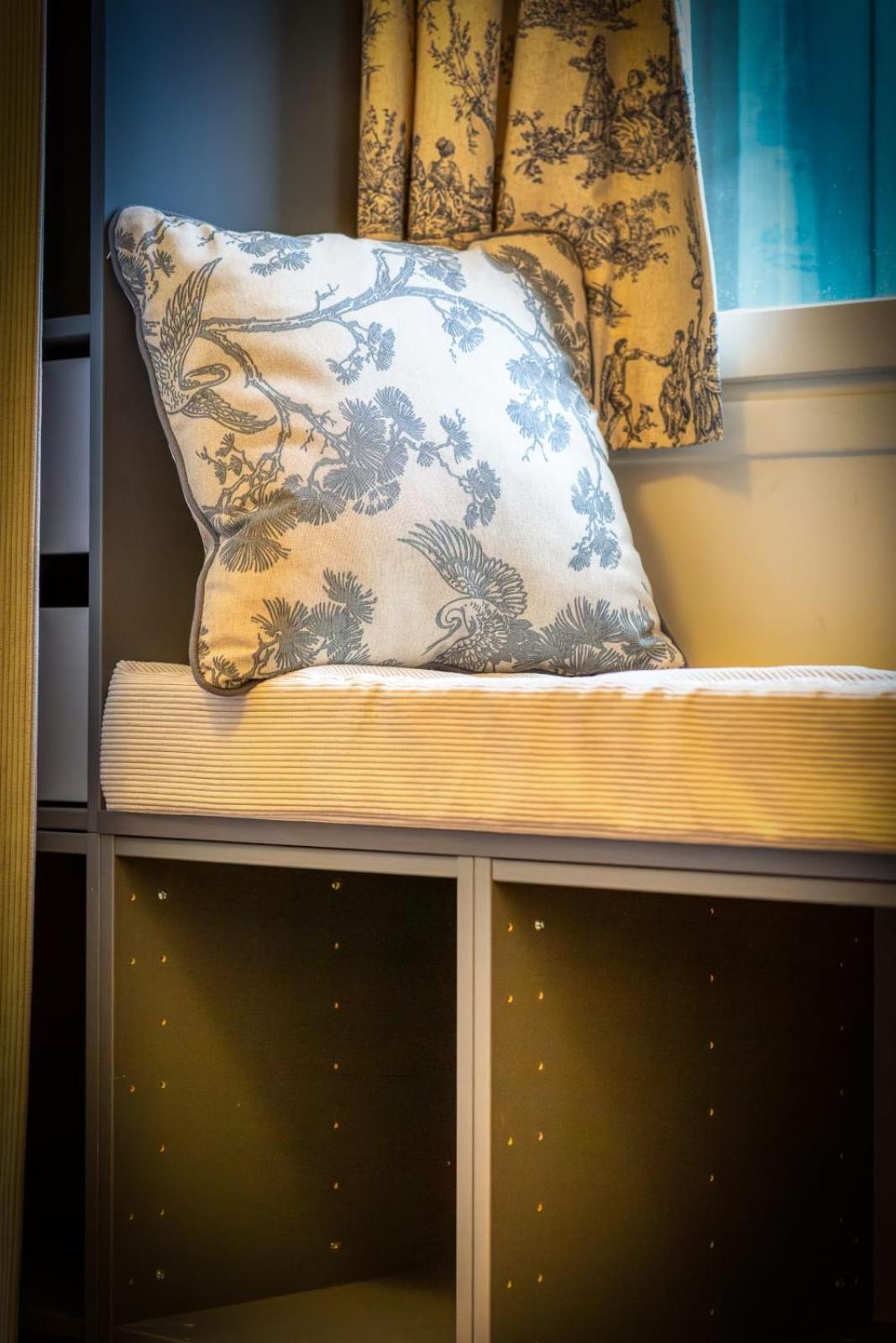 Apartamento Rose Ecrin De Charme Avec Parking Terrasse Privee Et Jardin Partage Grand-Couronne Exterior foto